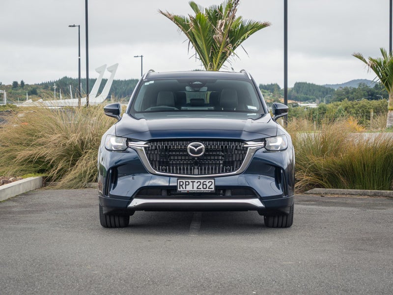 2025 Mazda CX-90 TAKAMI HYBRID 3.3L AWD image 4