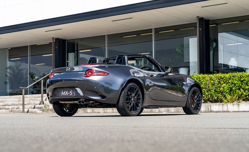 2025 Mazda MX-5 ROADSTER GT 2.0 6 Speed Manual image 3