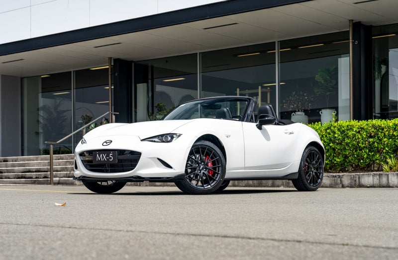 2025 Mazda MX-5 ROADSTER GT 2.0 6 Speed Manual image 2