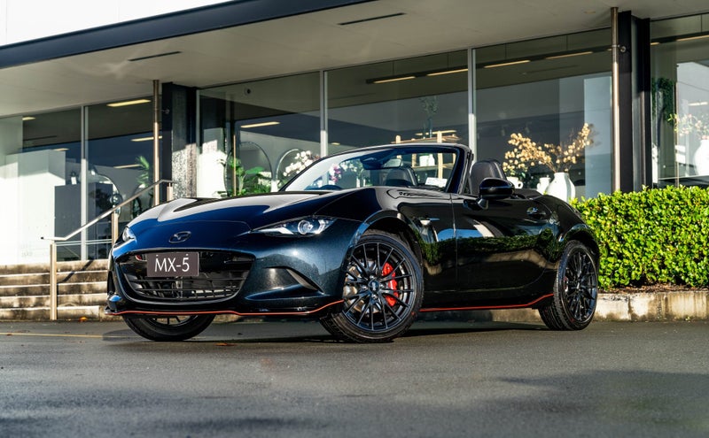 2025 Mazda MX-5 ROADSTER GT 2.0 6 Speed Manual image 2