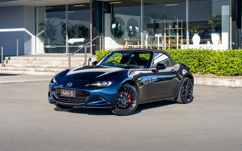 2025 Mazda MX-5 ROADSTER GT MANUAL image 2