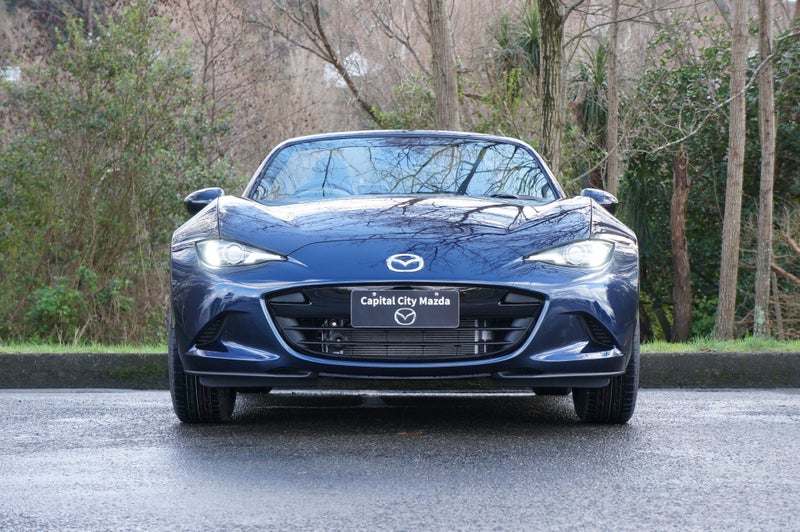 2025 Mazda MX-5 U 2.0 Roadster GT 6MT image 2