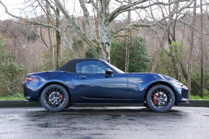 2025 Mazda MX-5 U 2.0 Roadster GT 6MT image 3