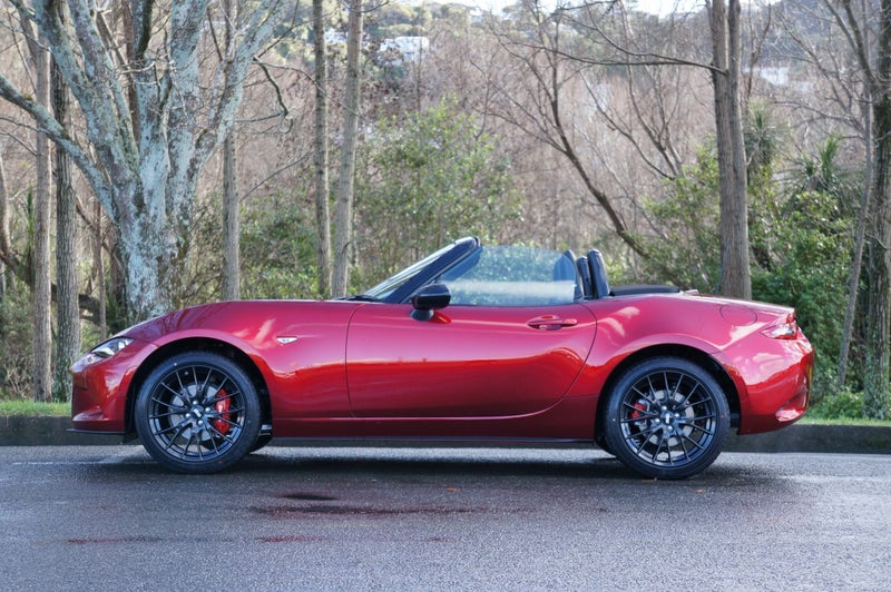 2025 Mazda MX-5 U 2.0 Roadster GT 6MT image 3