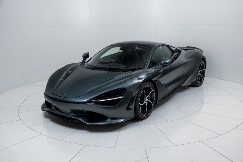 2025 McLaren 750S Spider image 2