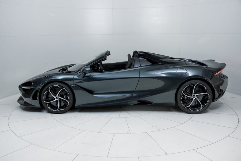2025 McLaren 750S Spider image 3