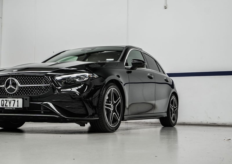 2025 Mercedes-Benz A 250 4Matic Hatch image 5