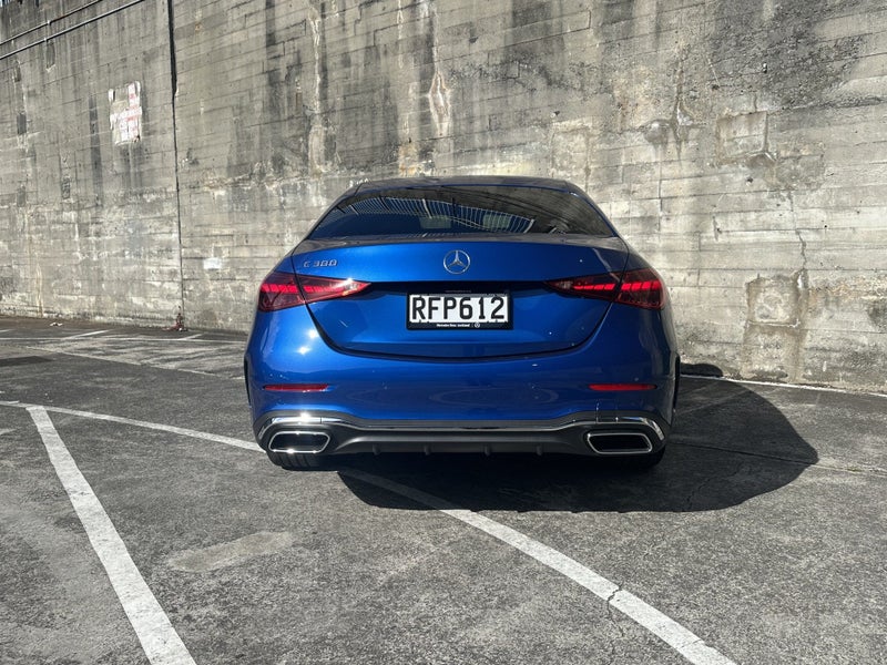 2025 Mercedes-Benz C 300 C -Class 2.0PMH/9AT image 4
