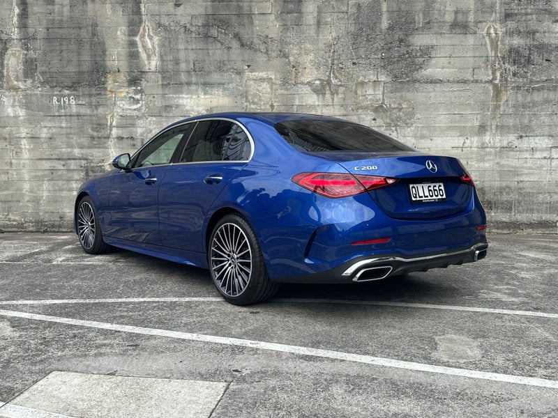 2025 Mercedes-Benz C 300 C -Class 2.0PMH/9AT image 5