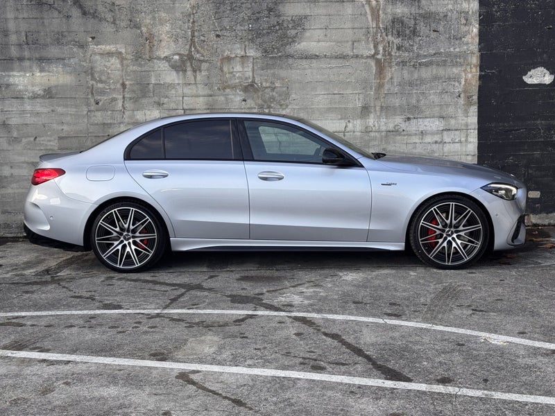 2025 Mercedes-Benz C 43 AMG 4M EDITION R image 2