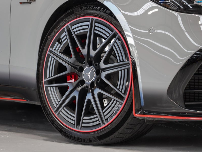 2025 Mercedes-Benz C 63 S AMG 4Matic image 5