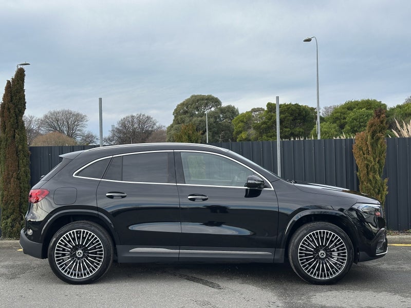 2025 Mercedes-Benz EQA 250+ 70Kwh EV image 3