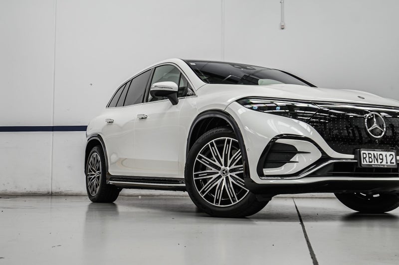 2025 Mercedes-Benz EQS 450 AMG Line SUV image 4