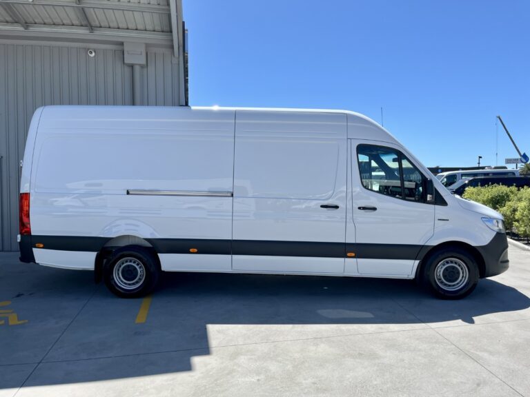2025 Mercedes-Benz eSprinter - Latest Model LWB... image 3