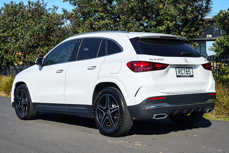 2025 Mercedes-Benz GLA 250 250 4MATIC 2.0P/4WD image 5