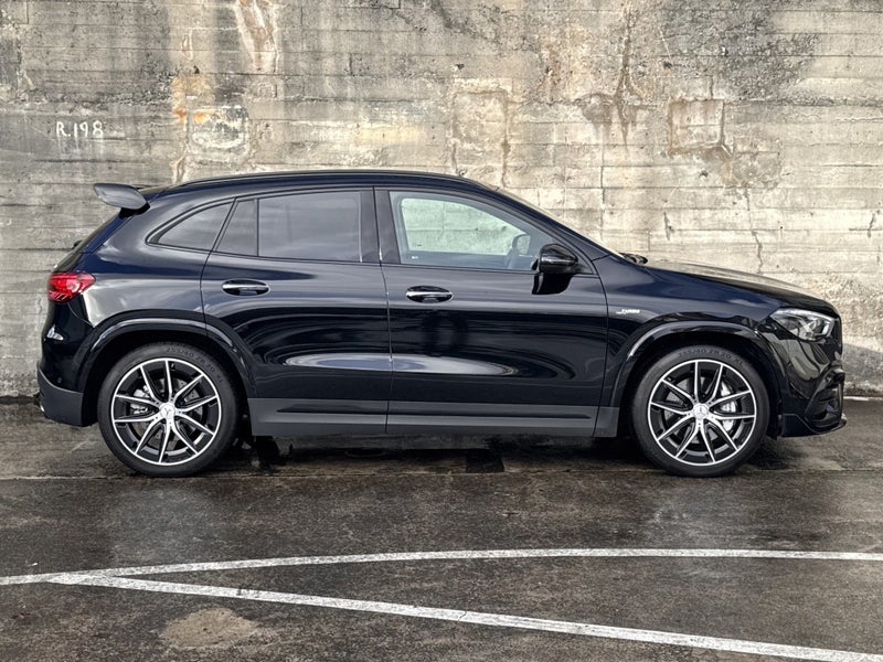 2025 Mercedes-Benz GLA 35 35 4MATIC 2.0P image 2