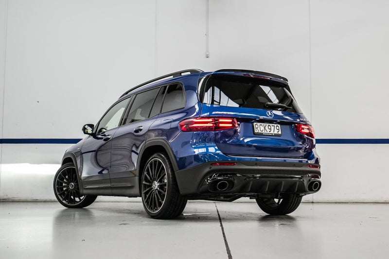 2025 Mercedes-Benz GLB 35 AMG 4Matic SUV *NZ New* image 2