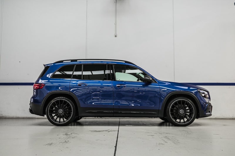 2025 Mercedes-Benz GLB 35 AMG 4Matic SUV *NZ New* image 3