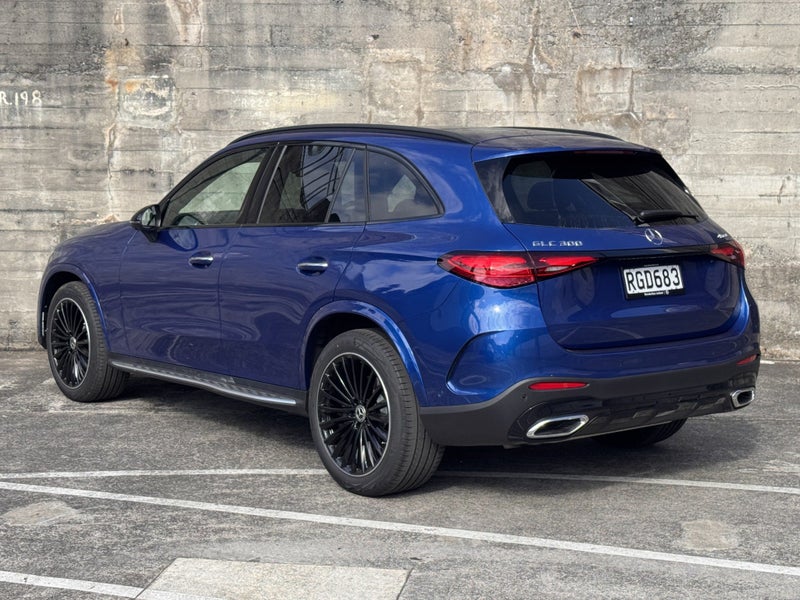 2025 Mercedes-Benz GLC 300 2.0PMH/4WD/9AT image 5