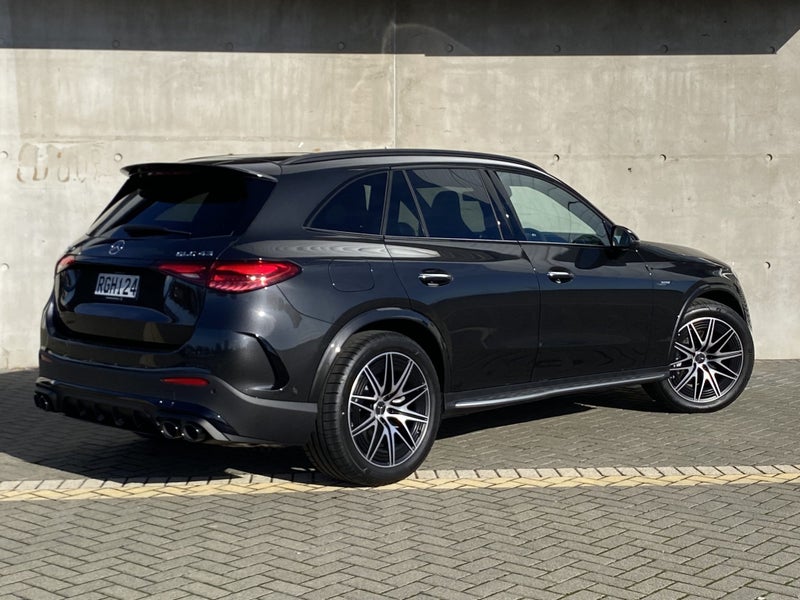 2025 Mercedes-Benz GLC 43 AMG 2.0Lt Turbocharge... image 2