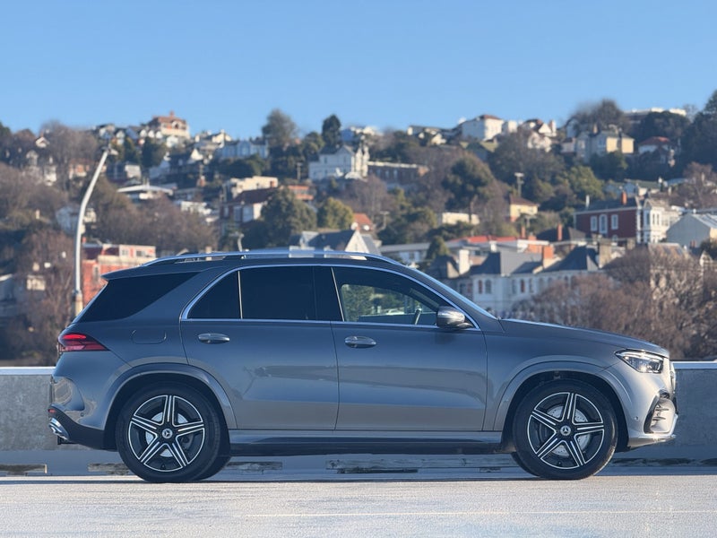 2025 Mercedes-Benz GLE 300 d GLE300D image 3