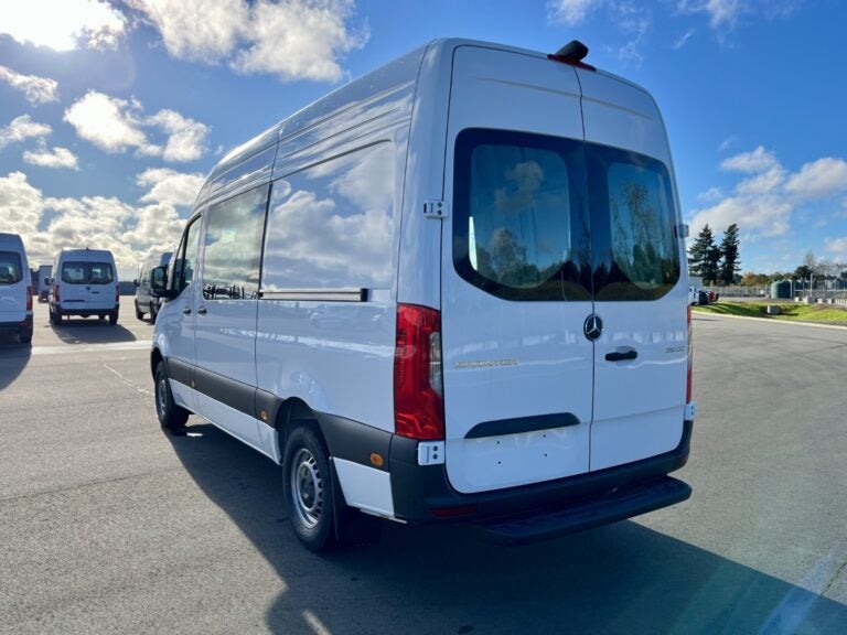 2025 Mercedes-Benz Sprinter 315 Campervan Spec image 5