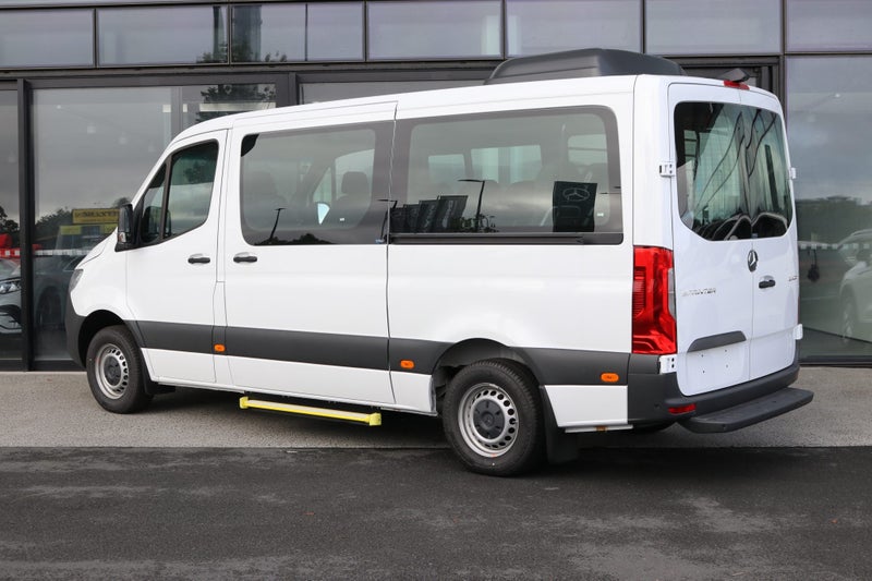 2025 Mercedes-Benz Sprinter 315 MWB Minibus - N... image 3