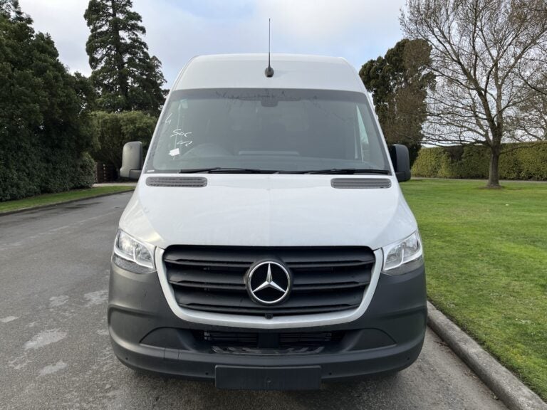 2025 Mercedes-Benz Sprinter 317 ELWB Van image 2