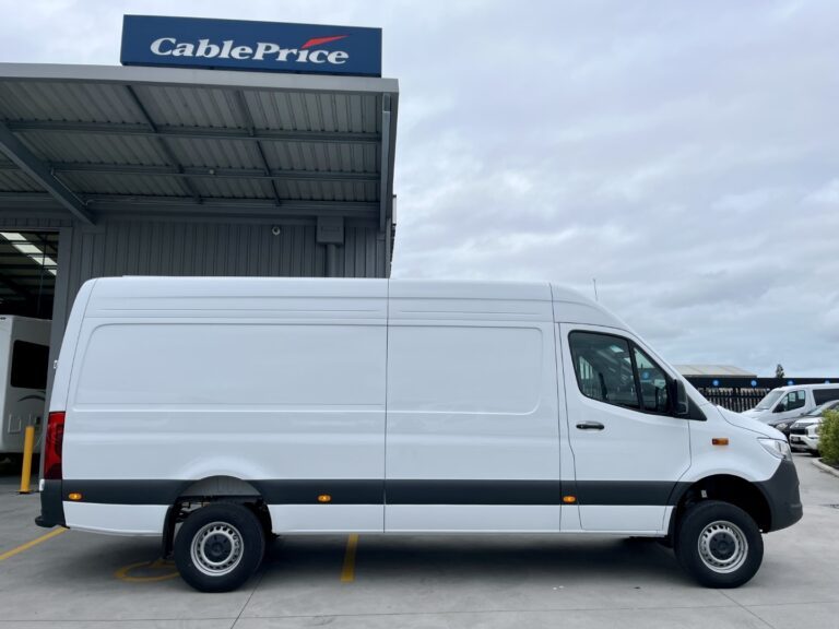 2025 Mercedes-Benz Sprinter 419 LWB 4x4 image 2