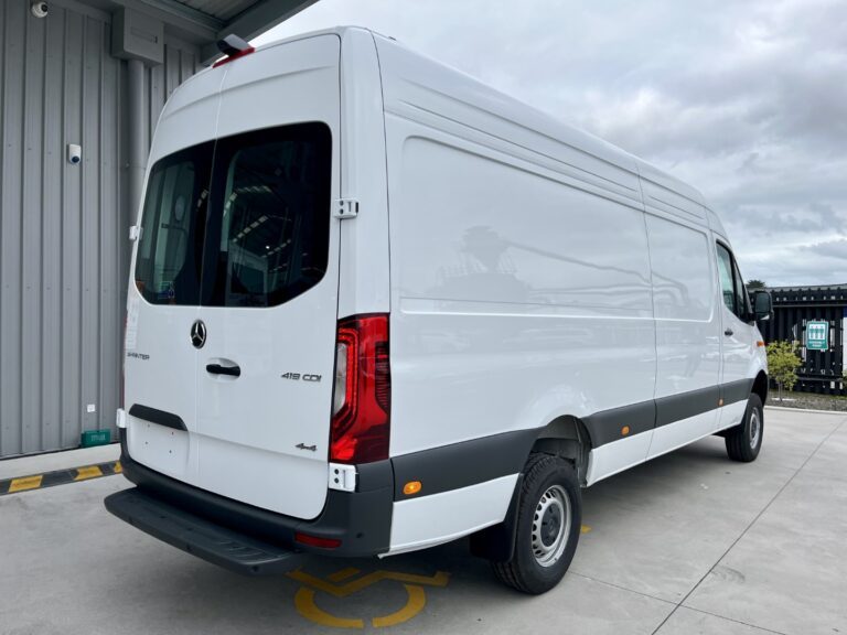 2025 Mercedes-Benz Sprinter 419 LWB 4x4 image 3