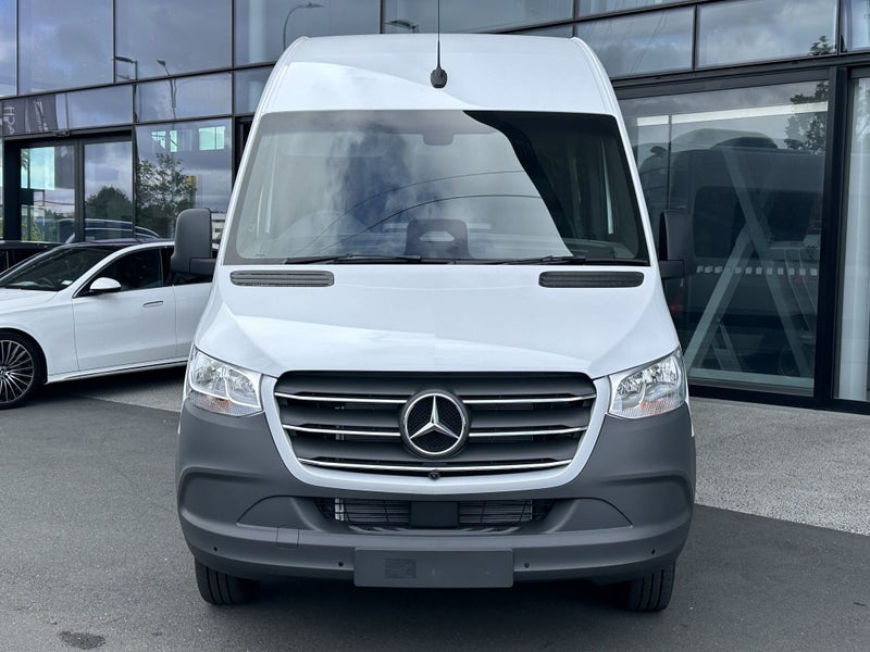 2025 Mercedes-Benz Sprinter 519 ELWB Minibus -... image 2