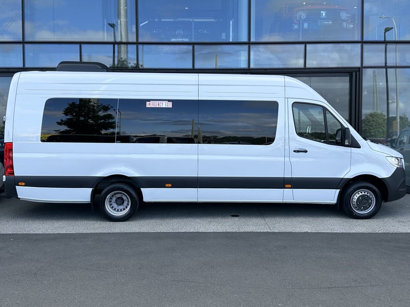 2025 Mercedes-Benz Sprinter 519 ELWB Minibus -... image 3
