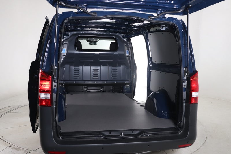 2025 Mercedes-Benz Vito 112 eVito LWB image 5