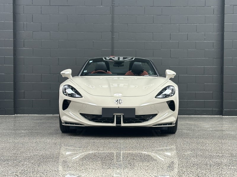 2025 MG Cyberster AWD 77kWh image 4
