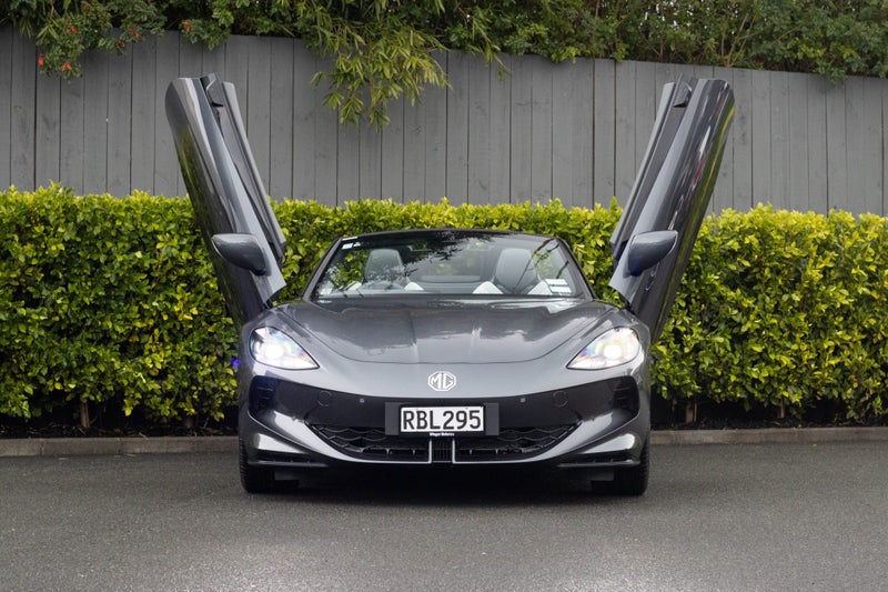 2025 MG Cyberster Roadster 77Kwh/Ev/Awd/At image 4