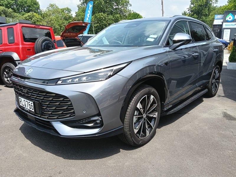 2025 MG HS 1.5 Essence Super Hybrid Auto image 3