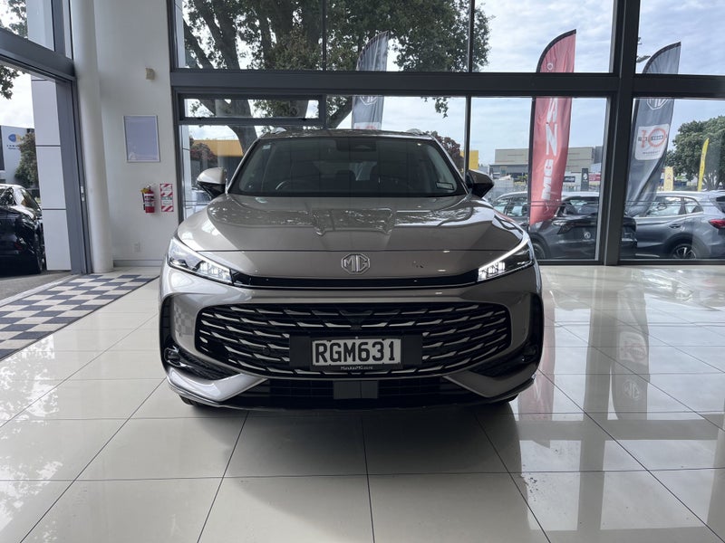 2025 MG HS Essence 1.5Pt image 3