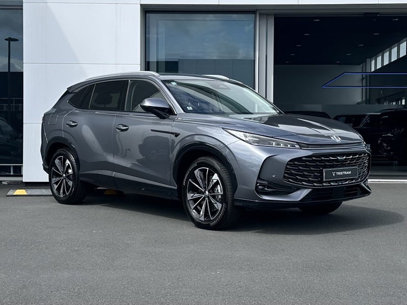 2025 MG HS Essence Hybrid+ image 1