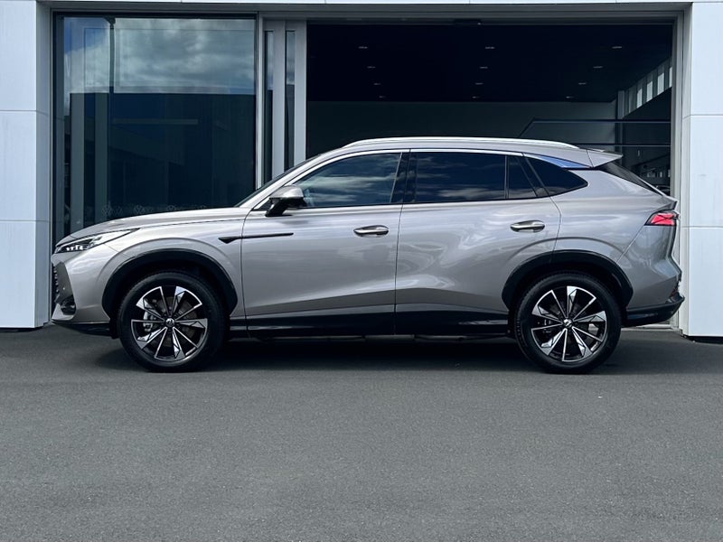 2025 MG HS Essence Hybrid+ image 3