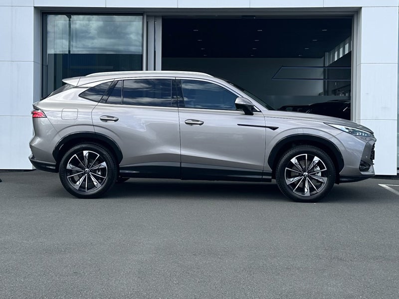 2025 MG HS Essence Hybrid+ image 4