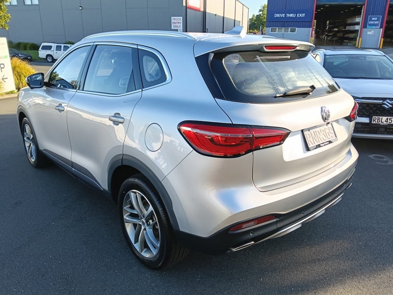 2025 MG HS Essence PHEV image 4