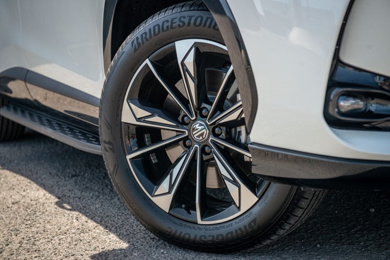 2025 MG HS Essence Phev/3Hd image 4