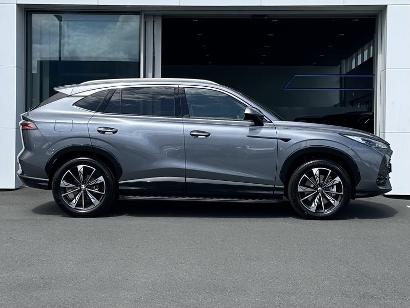 2025 MG HS Essence Super Hybrid image 4