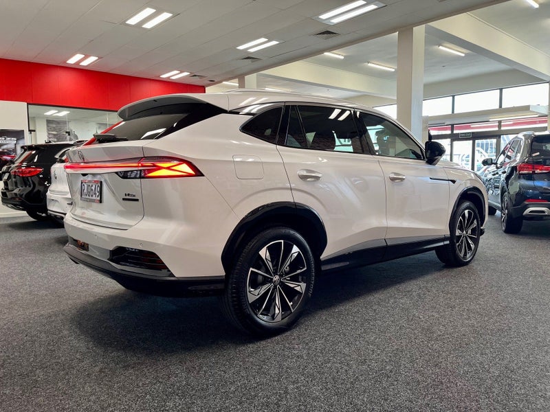 2025 MG HS Hybrid Essence 1.5Pht/3Hd image 2