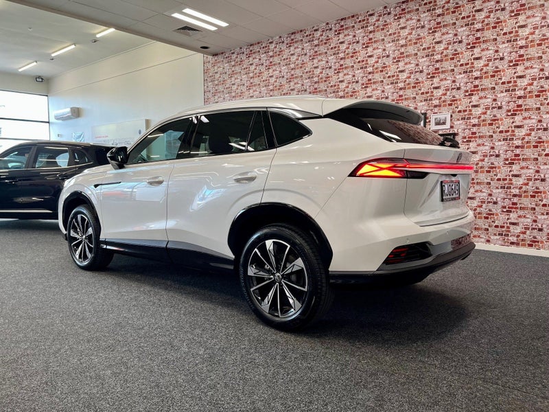 2025 MG HS Hybrid Essence 1.5Pht/3Hd image 4