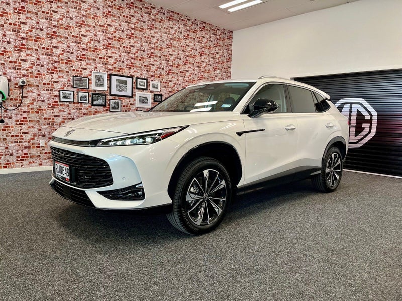 2025 MG HS Hybrid Essence 1.5Pht/3Hd image 5