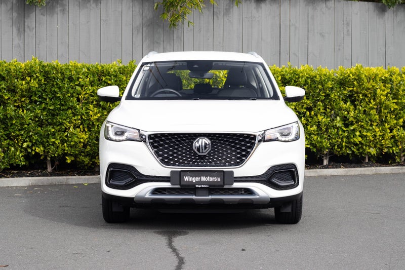 2025 MG HS PHEV image 4