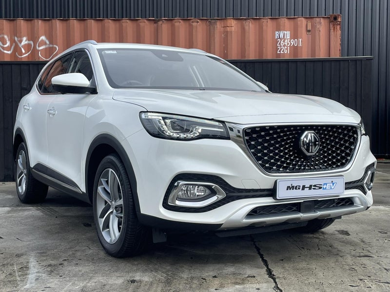2025 MG HS PHEV Essence image 1