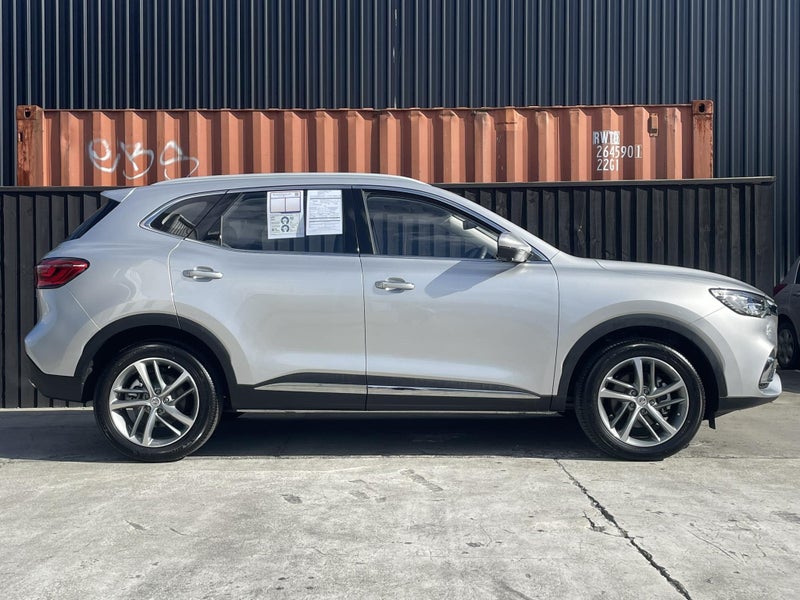 2025 MG HS PHEV Essence image 2
