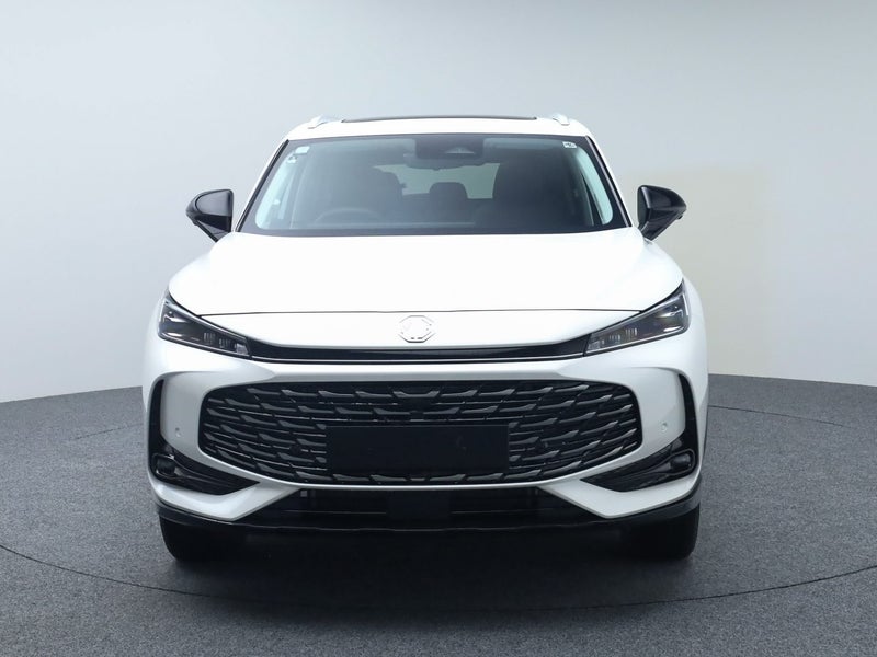 2025 MG HS PHEV Essence image 2